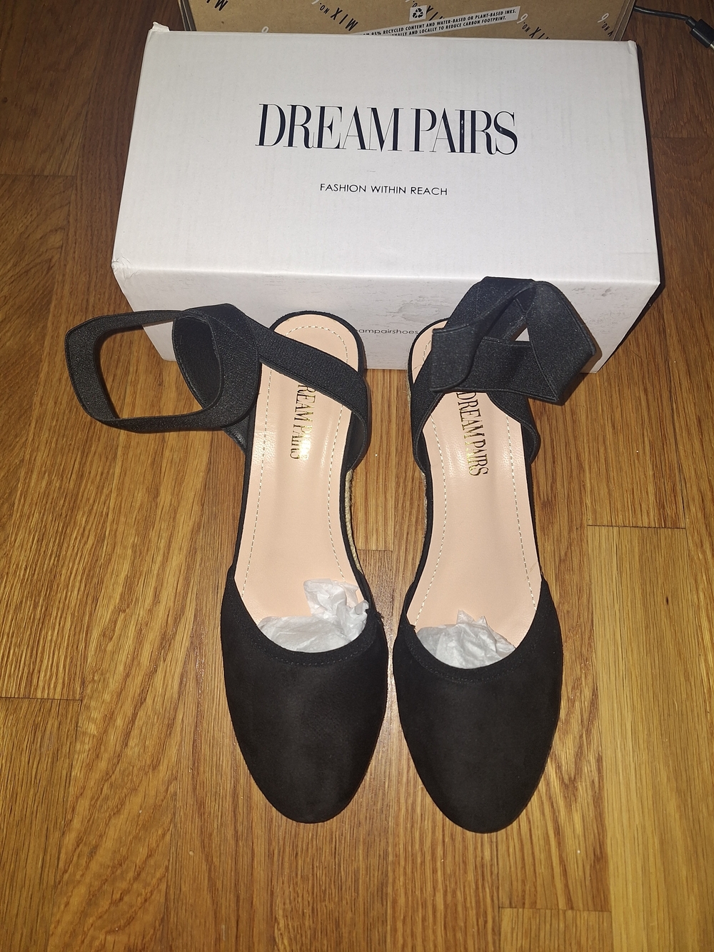Dream Pairs Black Ankle-Strap Platform Pumps